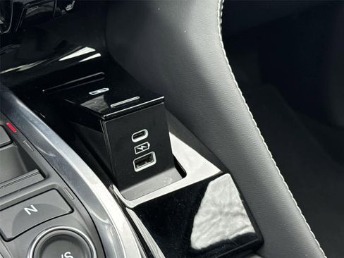 Certified 2023 Acura MDX SH-AWD w/ Advance Package image 28