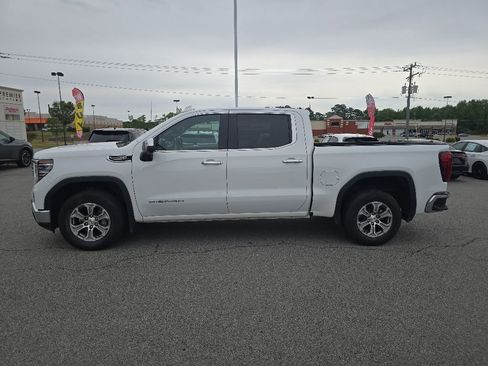 Used 2025 GMC Sierra 1500 SLT RWD image 2
