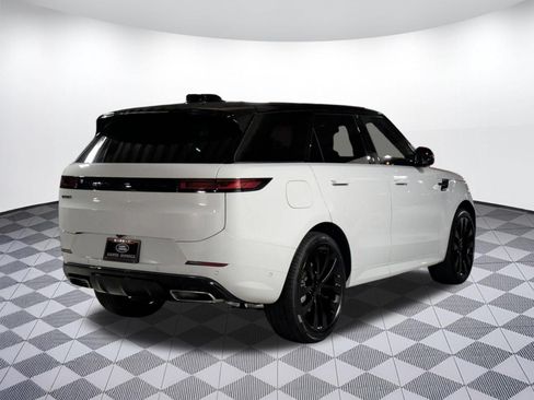 New 2026 Land Rover Range Rover Sport Dynamic SE AWD/4WD image 5
