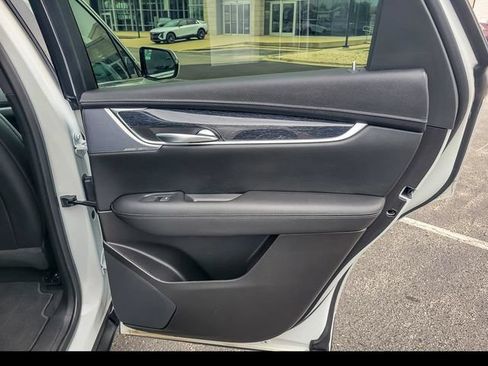 Certified 2023 Cadillac XT5 Premium Luxury AWD/4WD image 25