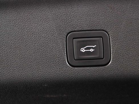 Used 2025 GMC Yukon AT4 w/ LPO, Floor Liner Package AWD/4WD image 35