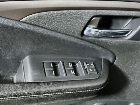 Used 2019 Honda Ridgeline Sport image 17