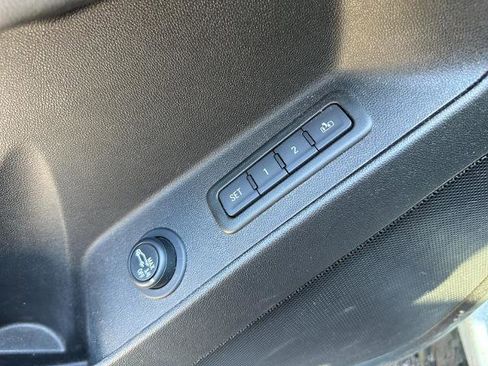 Used 2024 Chevrolet Equinox Premier AWD/4WD image 18