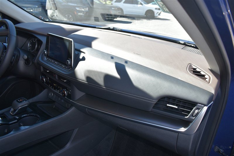 Used 2023 Nissan Rogue SV w/ SV Premium B Package AWD/4WD image 33