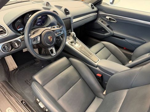 Used 2021 Porsche 718 Cayman GTS RWD image 4