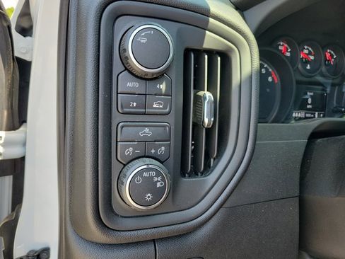 Used 2026 Chevrolet Silverado 1500 W/T w/ WT Value Package AWD/4WD image 14