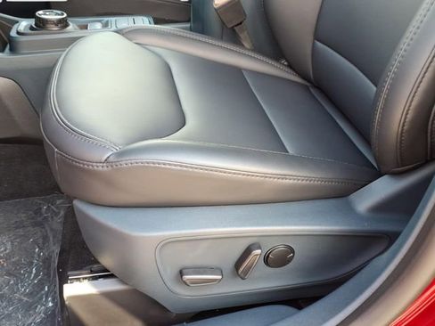 New 2026 Ford Maverick Lariat w/ Black Appearance Package image 6