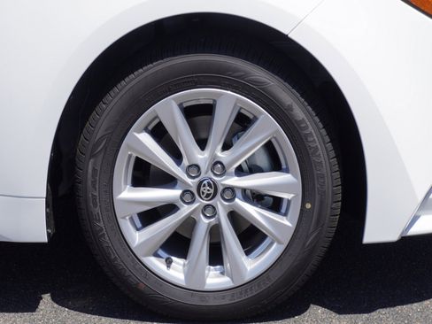 New 2026 Toyota Corolla XLE FWD image 5