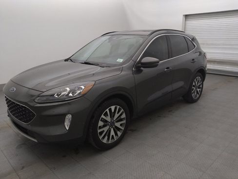 Used 2020 Ford Escape Titanium AWD/4WD image 2