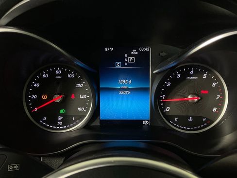 Used 2022 Mercedes-Benz GLC 300 image 26