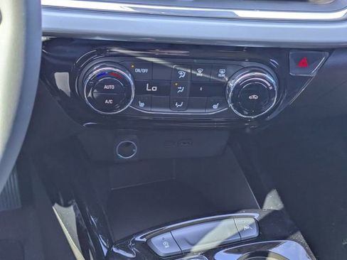 New 2026 Chevrolet Trax LT w/ Driver Confidence Package FWD image 17