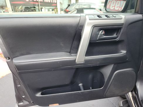 Used 2011 Toyota 4Runner SR5 image 6