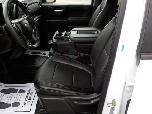 Used 2021 Chevrolet Silverado 2500 W/T w/ WT Convenience Package image 13