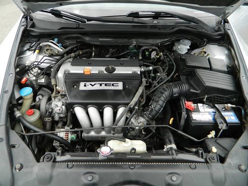 Used 2004 Honda Accord LX image 18