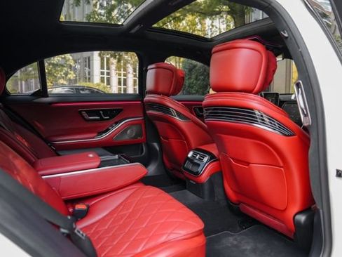 Used 2021 Mercedes-Benz S 580 4MATIC Sedan image 44