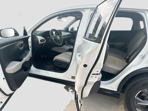 Used 2024 Honda HR-V EX-L image 28