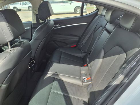 Used 2025 Genesis G70 2.5T AWD/4WD image 23