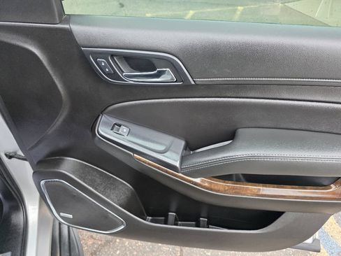 Used 2019 Chevrolet Tahoe LT RWD image 23