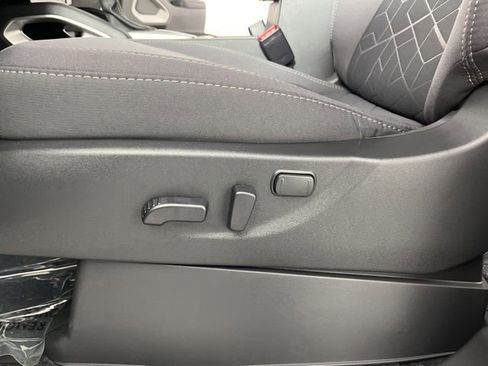 New 2026 Nissan Frontier SV w/ Tow Package image 32