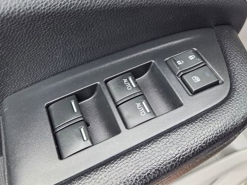 Used 2018 Honda Pilot Touring image 34