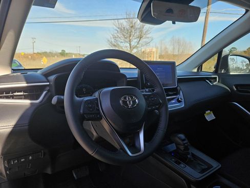 New 2026 Toyota Corolla Cross LE image 12