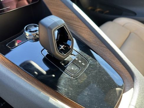 Used 2022 Polestar Polestar 2 w/ Performance Package image 17