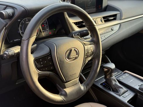 Used 2019 Lexus ES 350 image 17
