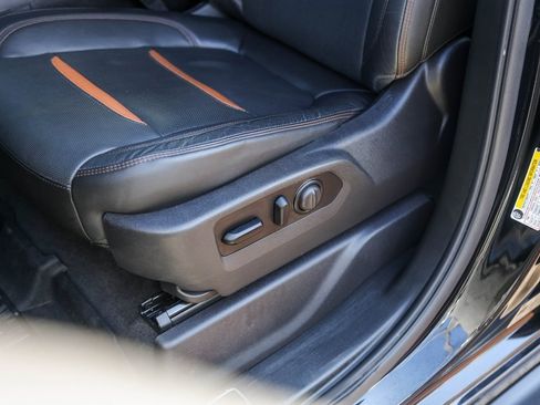 Used 2019 GMC Sierra 1500 AT4 w/ AT4 Premium Package image 11