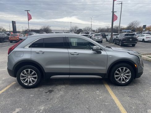 Used 2023 Cadillac XT4 Premium Luxury image 9