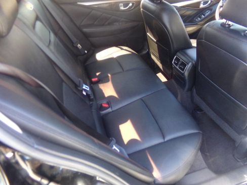 Used 2018 INFINITI Q50 Luxe w/ Essential Package (3.0T Luxe) image 32