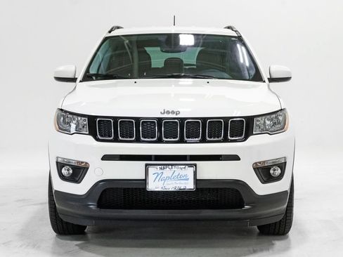 Used 2019 Jeep Compass Latitude w/ Popular Equipment Group AWD/4WD image 5