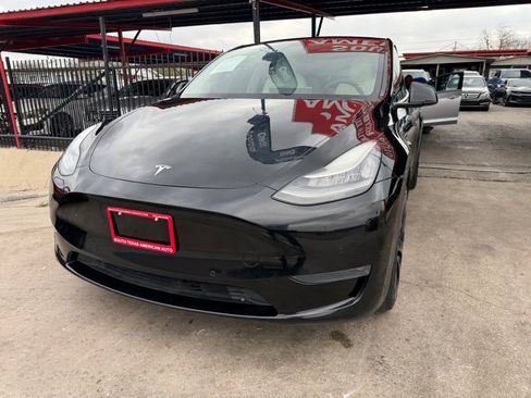 Used 2021 Tesla Model Y Long Range image 6