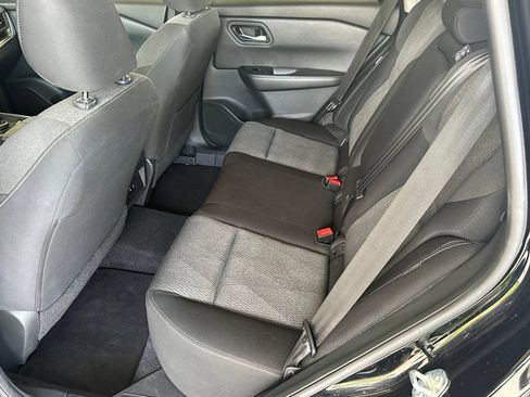 Used 2024 Nissan Rogue SV AWD/4WD image 19