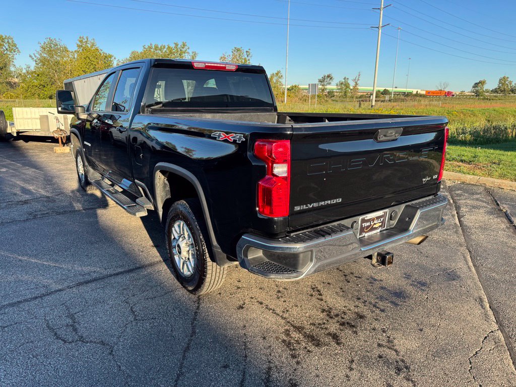 Used 2025 Chevrolet Silverado 2500 LT w/ Convenience Package AWD/4WD image 5