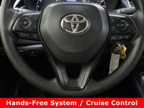 Used 2024 Toyota Corolla LE image 21