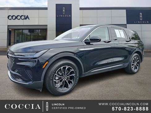 Certified 2025 Lincoln Nautilus Premier AWD/4WD image 1