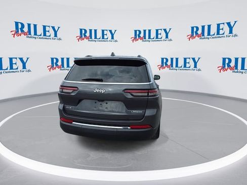 Used 2024 Jeep Grand Cherokee L Laredo image 7