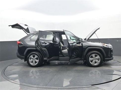 Used 2024 Toyota RAV4 XLE w/ Convenience Package image 33