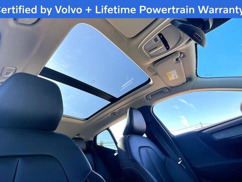 Certified 2025 Volvo XC40 B5 Plus image 21