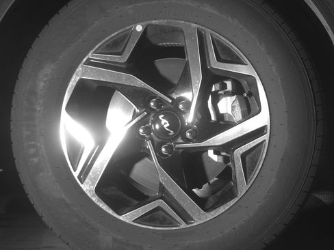 Used 2025 Kia Sportage LX image 13