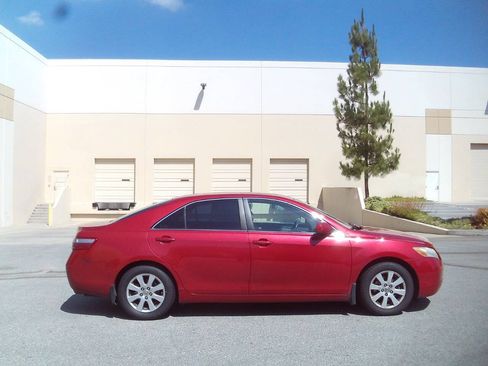 Used 2007 Toyota Camry XLE FWD image 7