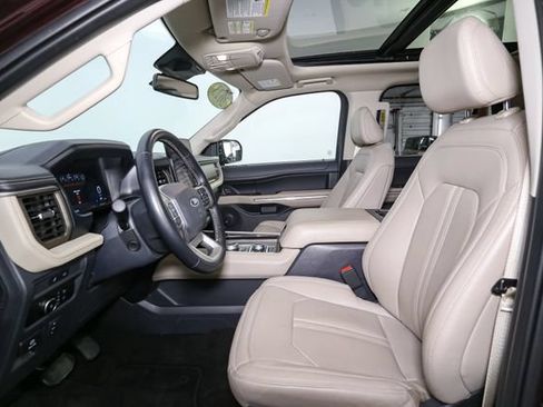 Used 2023 Ford Expedition Limited AWD/4WD image 44