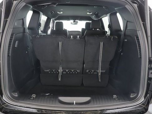 New 2026 Chrysler Pacifica Select AWD/4WD image 29