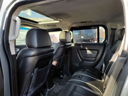 Used 2008 HUMMER H3 Luxury image 14