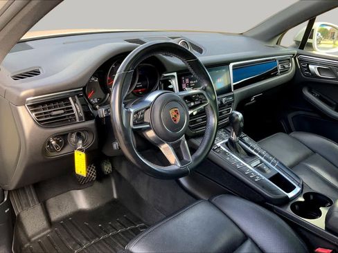 Used 2019 Porsche Macan AWD/4WD image 17