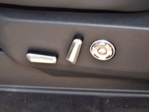 New 2025 Lincoln Navigator Reserve w/ Jet Appearance Package image 38