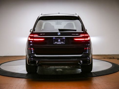 Certified 2025 BMW X7 xDrive40i w/ M Sport Package AWD/4WD image 3