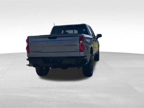 Used 2025 Chevrolet Silverado 1500 LT Trail Boss w/ Convenience Package II image 8
