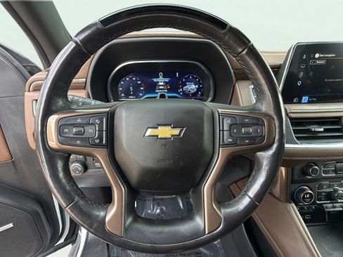 Used 2023 Chevrolet Suburban High Country w/ Advanced Technology Package AWD/4WD image 13