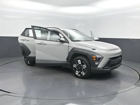 Used 2025 Hyundai Kona SEL AWD/4WD image 37
